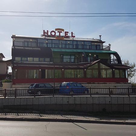 Brani Family Hotel Ruse Eksteriør billede